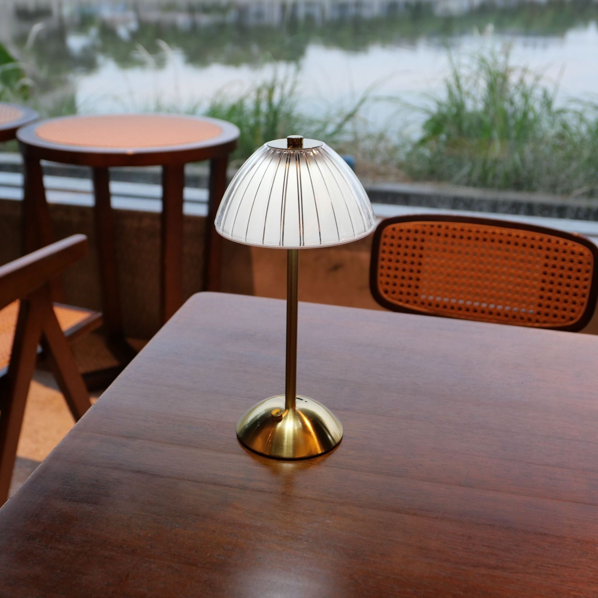 Metal Vintage Ornament Table Lamp Simple Night Light